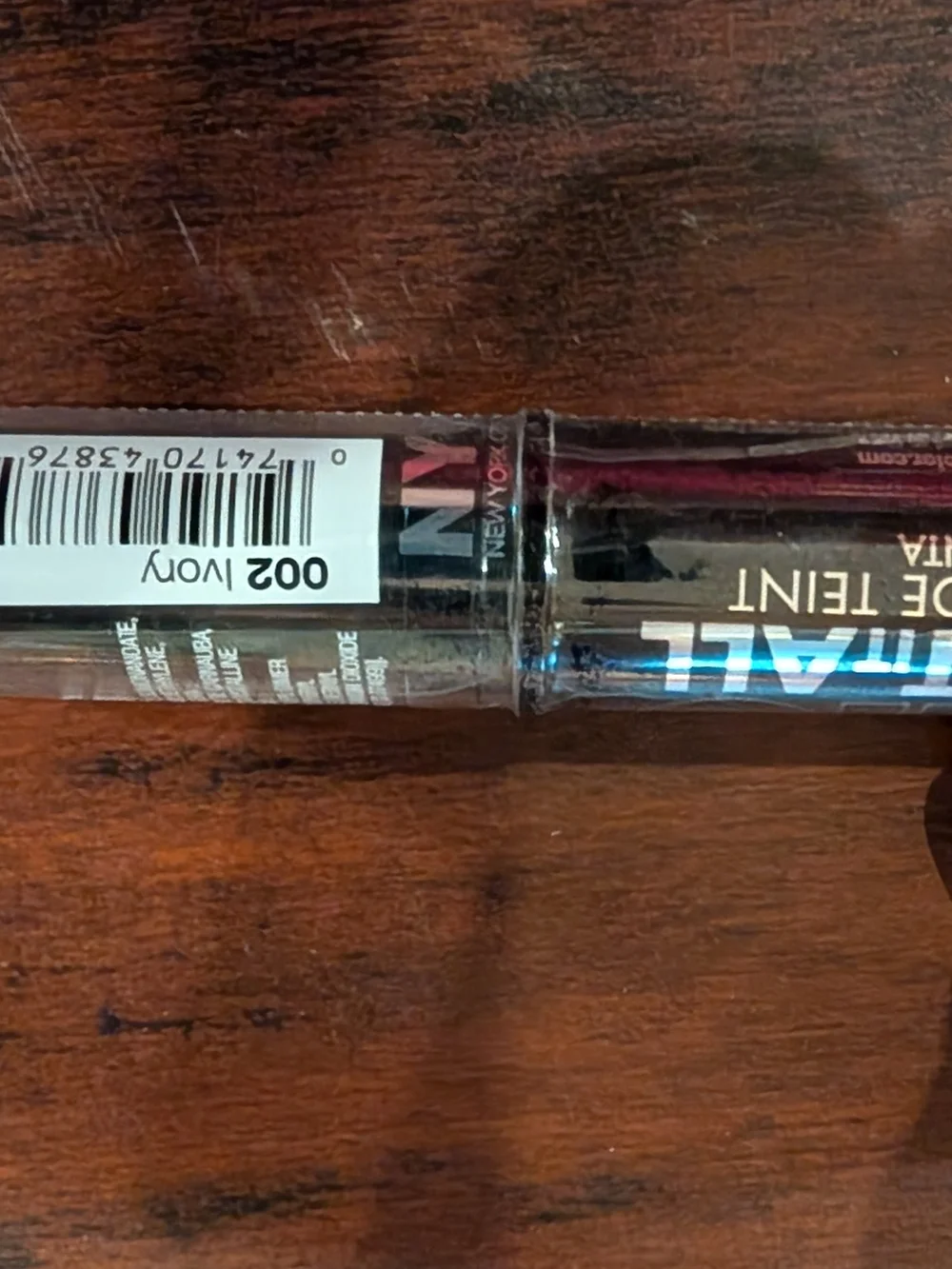 🦋 NYC Gel It All Foundation Stick - 002 Ivory